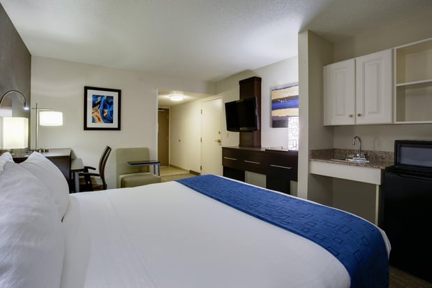 Images Holiday Inn Express & Suites Meadowlands Area by IHG