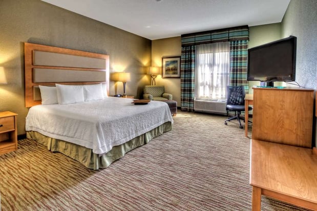 Images Hampton Inn & Suites Kalamazoo-Oshtemo