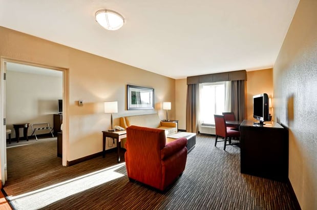 Images Hilton Garden Inn Tampa North