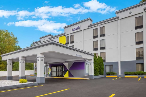 Images Spark by Hilton Clarks Summit