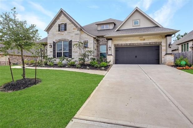 Images Ruth Stultz - Real Estate Agent