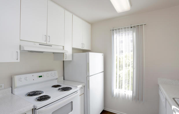 Images 900 F Street Apartments