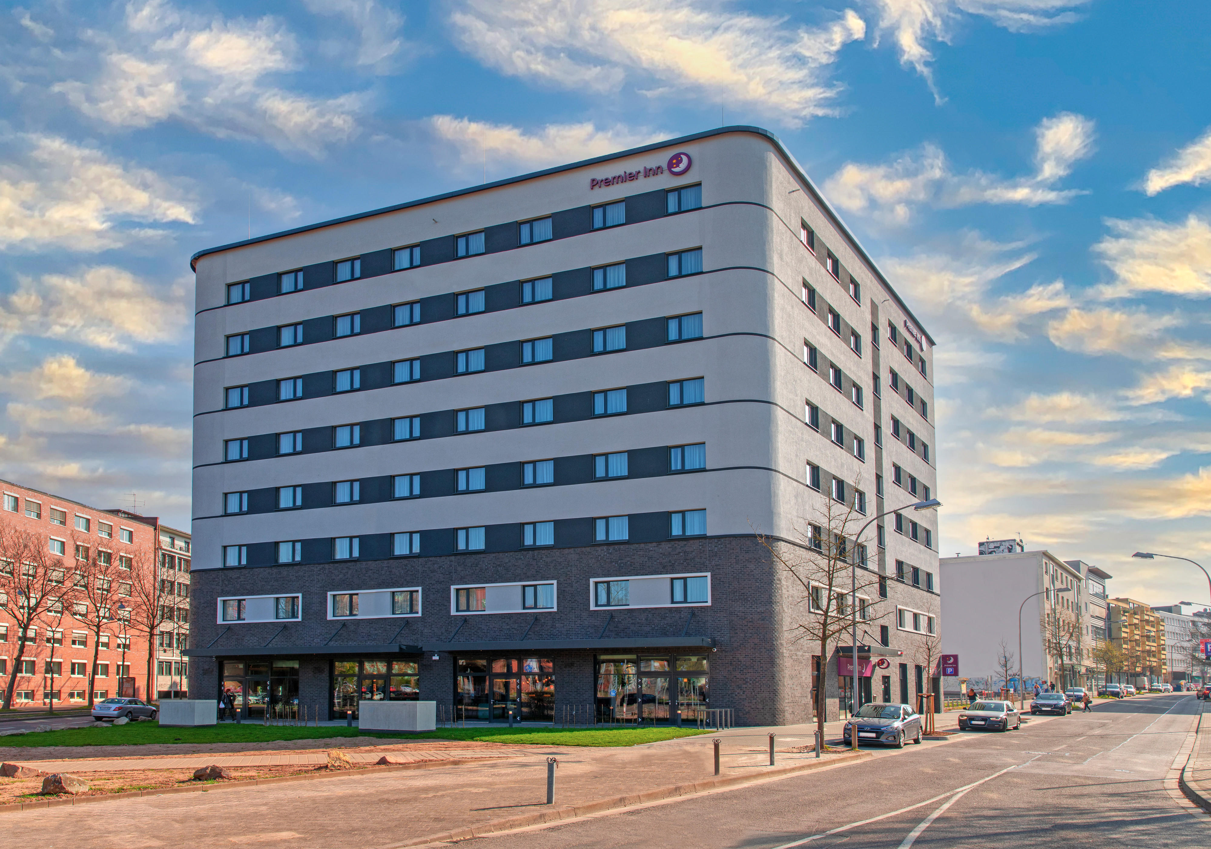 Premier Inn Saarbrucken City Congresshalle hotel, Hafenstrasse 49 in Saarbruecken