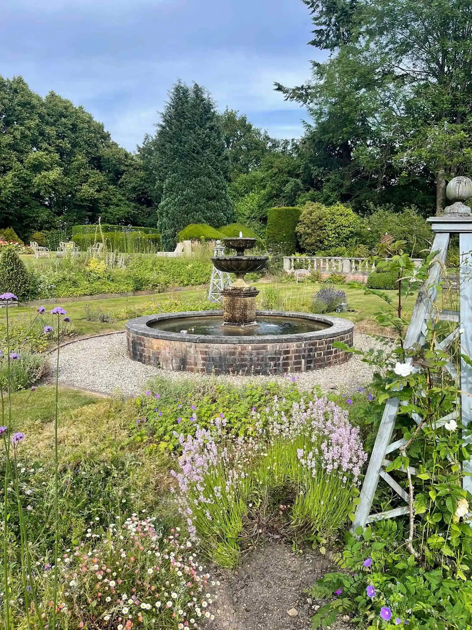 Images SJH Ponds & Aquariums