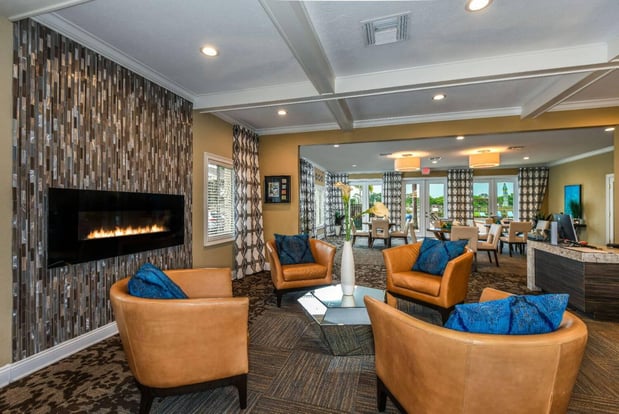 Images Liv at Winter Park Apartment Homes