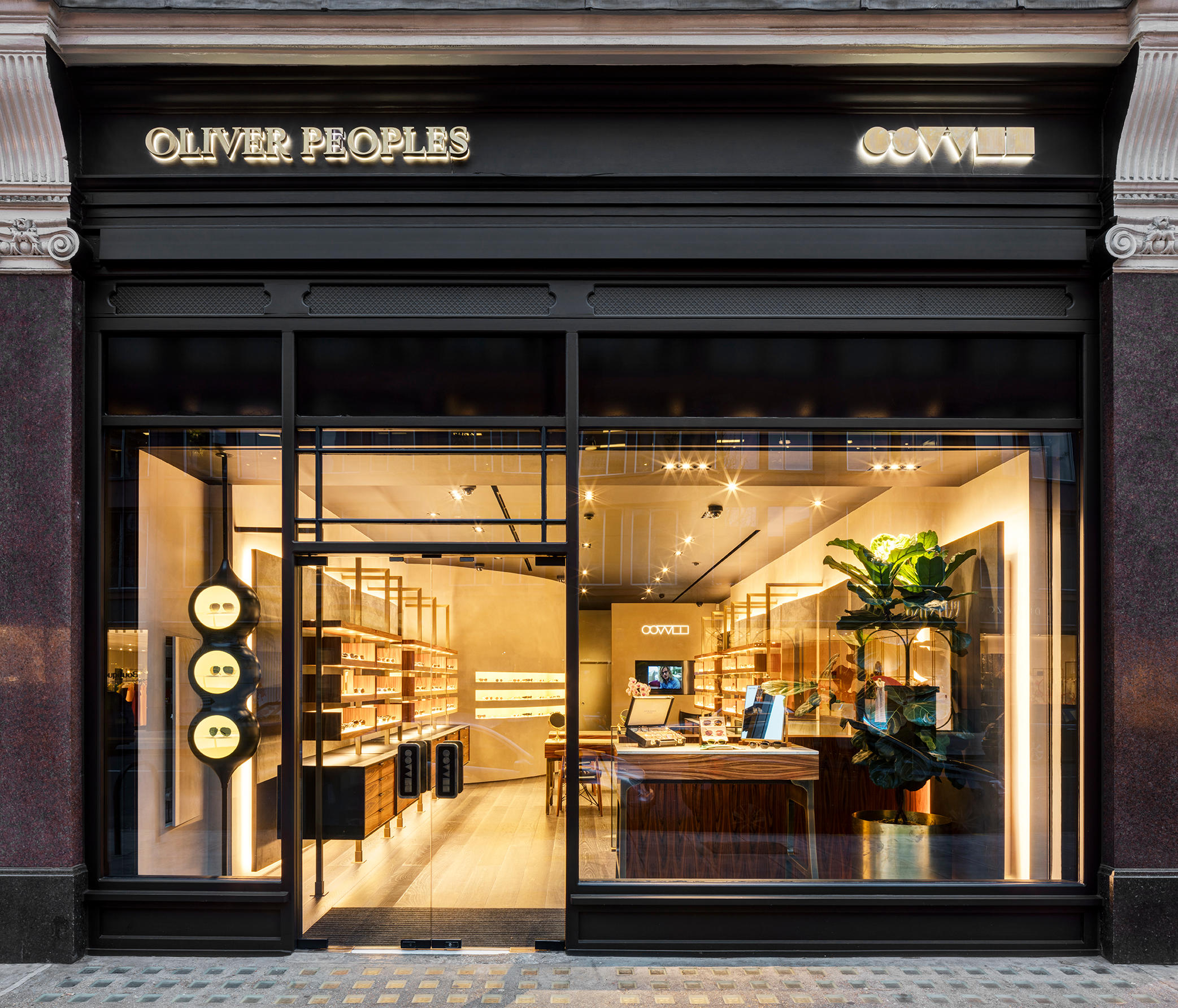 Images Oliver Peoples