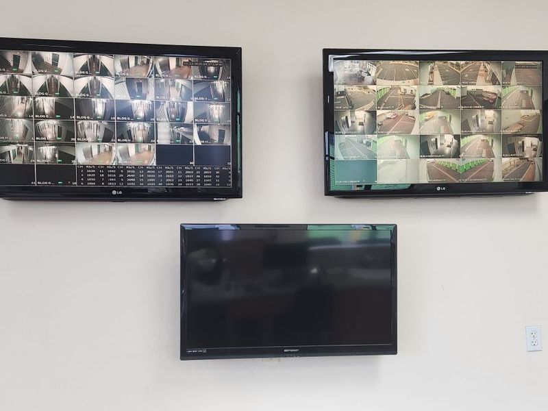 Images Extra Space Storage