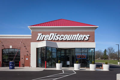 Tire Discounters on 225 S. Illinois Ave. in Oak Ridge Tire Discounters Oak Ridge (865)685-5100