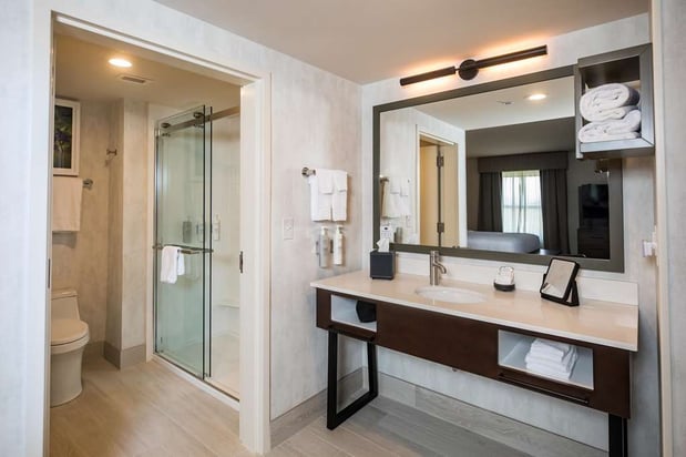 Images Hampton Inn & Suites Dobson