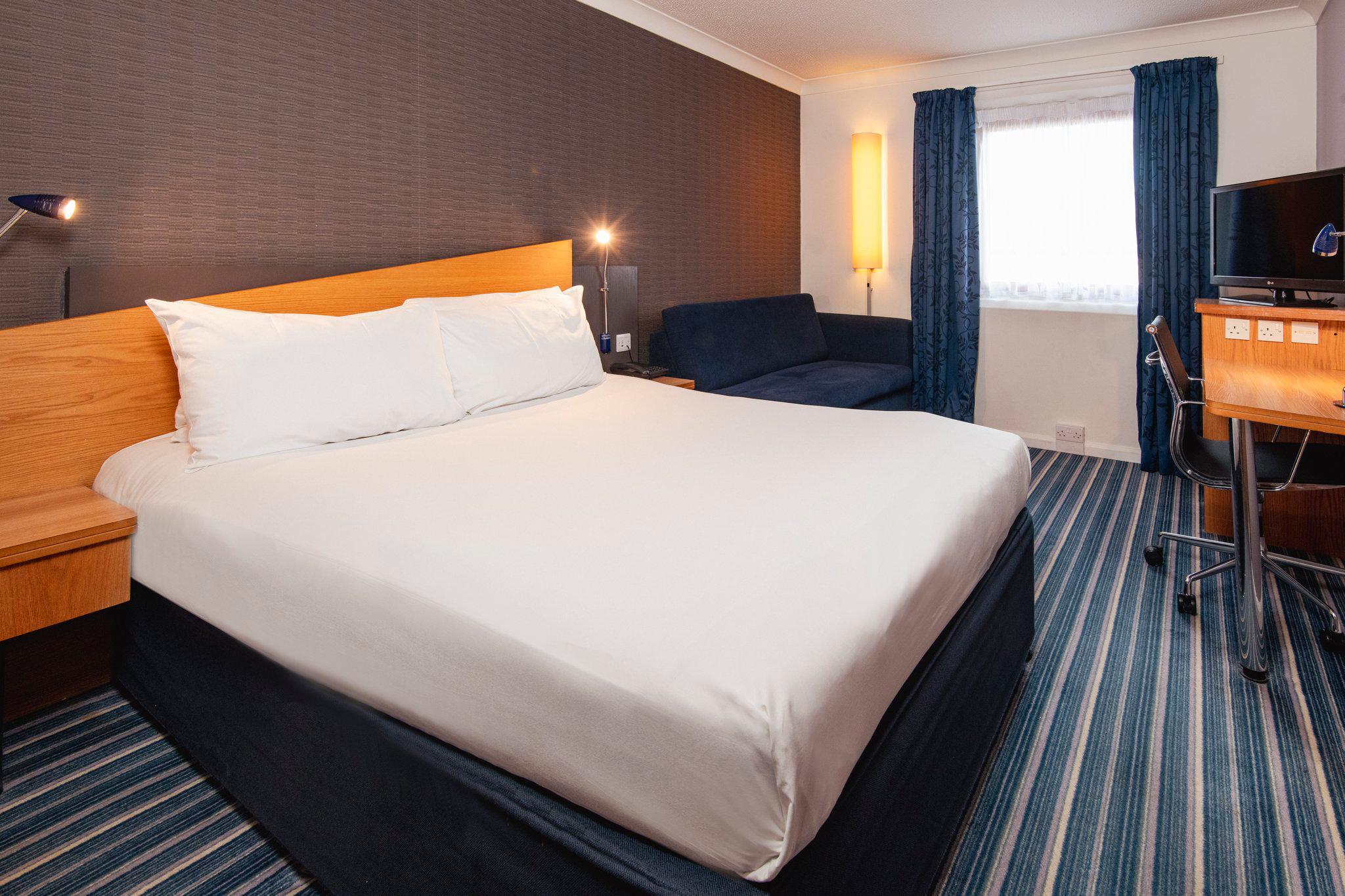 Images Holiday Inn Express London Chingford-Nth Circular, an IHG Hotel