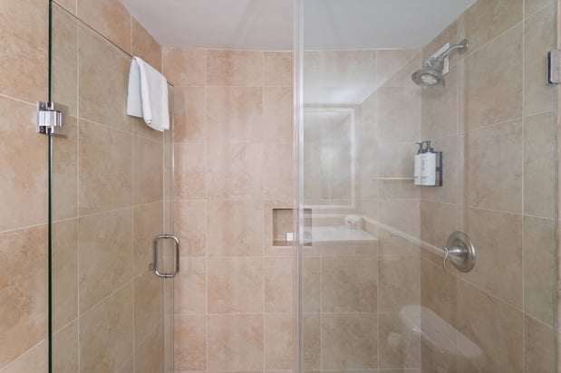 Images Crowne Plaza Executive Center Baton Rouge by IHG