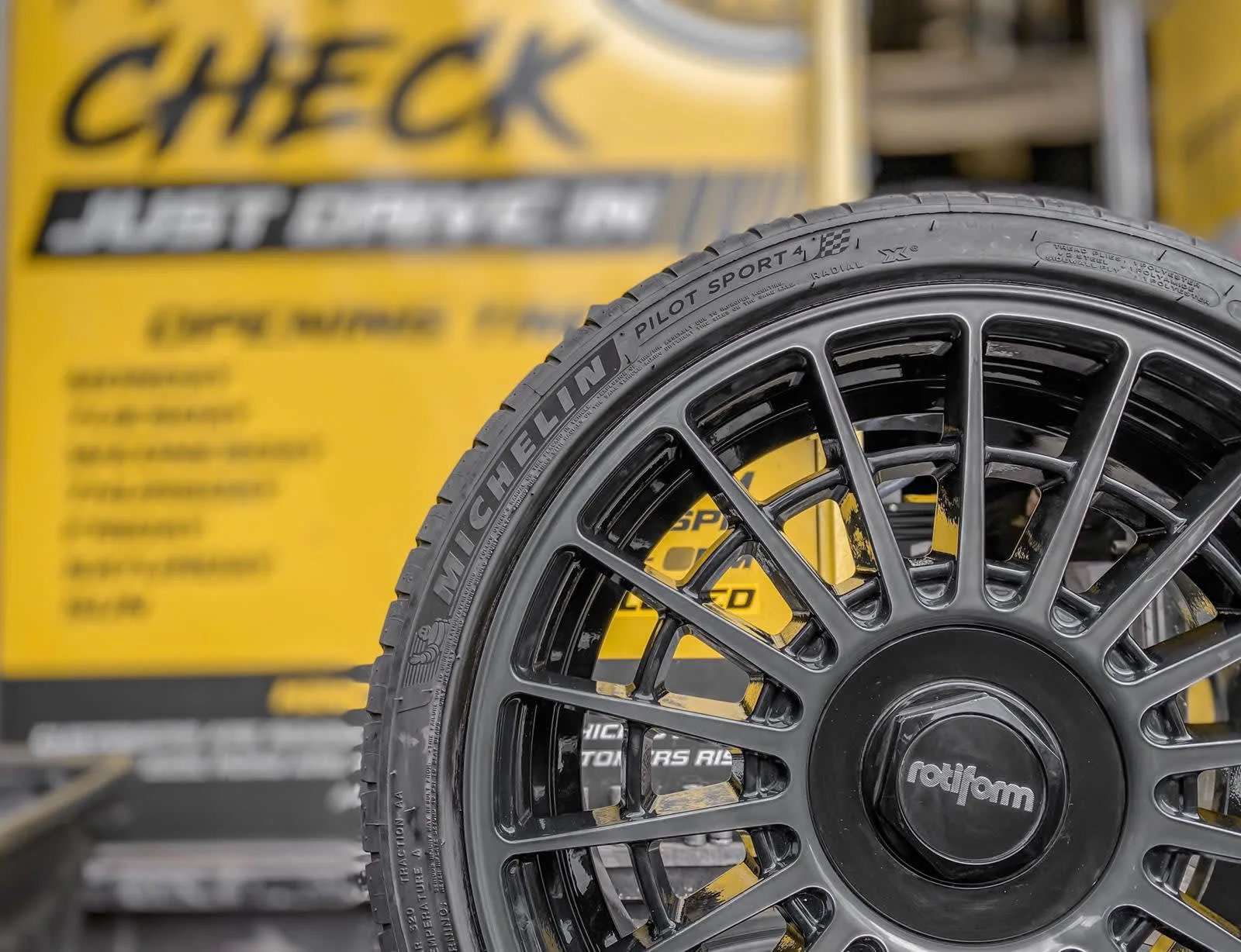 Images Sambo's Tyres