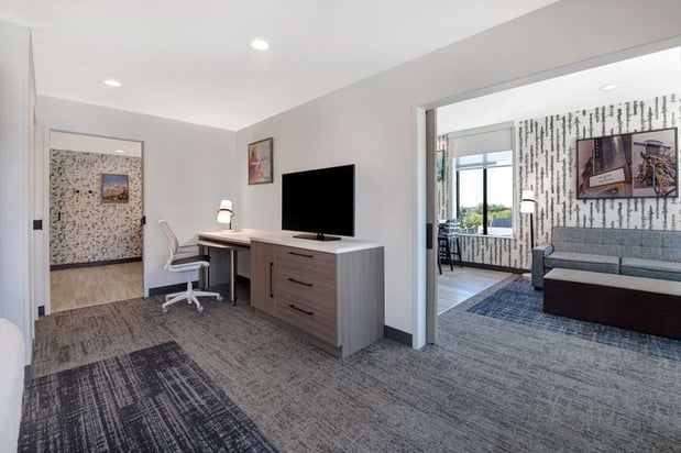 Images Home2 Suites by Hilton Anderson Downtown