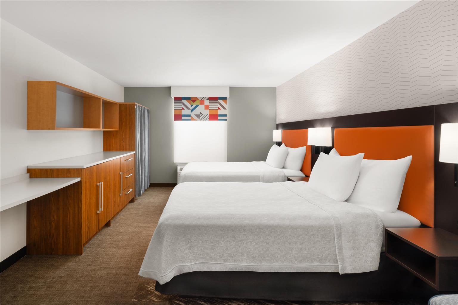 Guest room