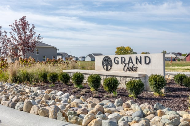Images Grand Oaks by Taylor Morrison