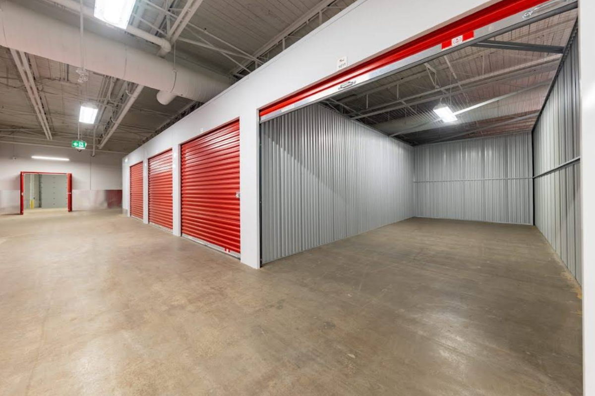Images Access Storage - Winnipeg Airport