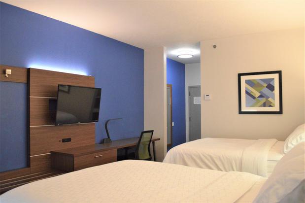 Images Holiday Inn Express & Suites Batesville, an IHG Hotel