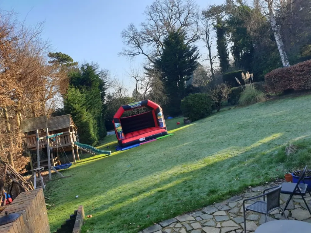 Images Top Banana Bouncy Castles