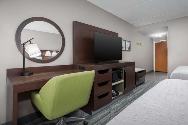 Images Hampton Inn & Suites ATL-Six Flags