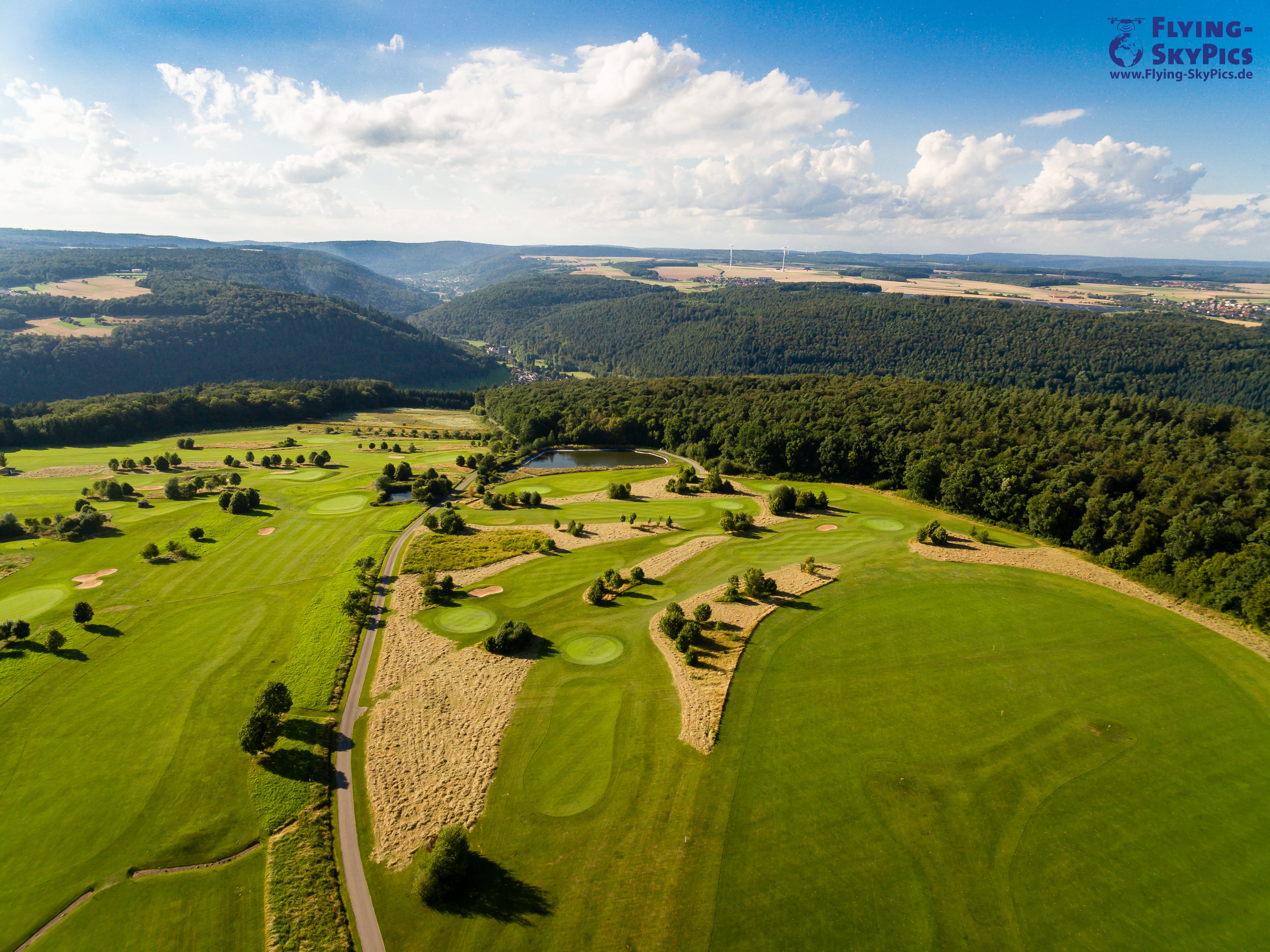 Schöner Panoramablick vom Golfplatz Erftal Miltenberg