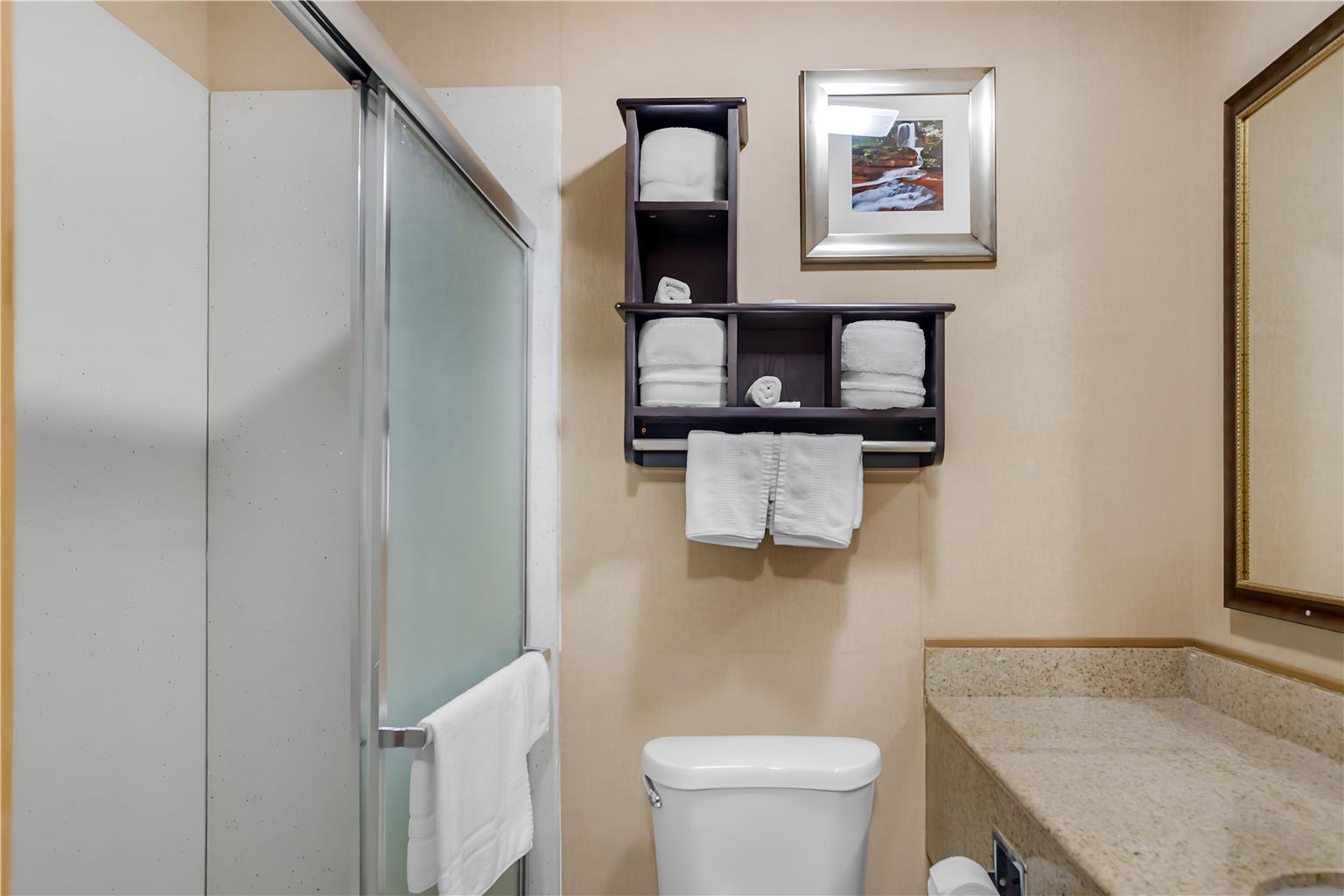 Double Queen with Kitchenette