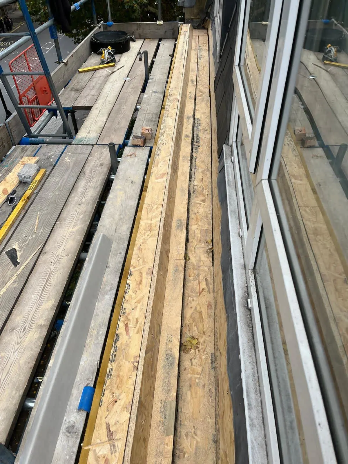 Images Stars Roofing Ltd