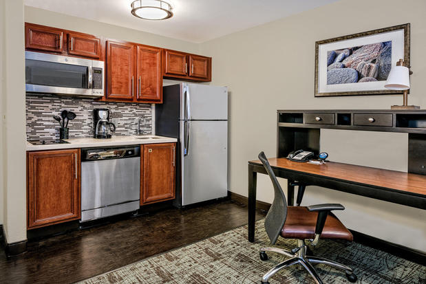 Images Staybridge Suites Lubbock - University Area by IHG