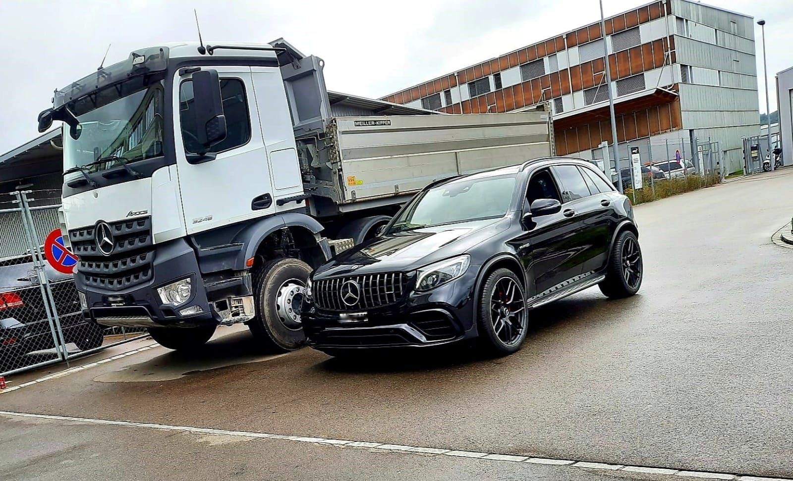 HASA Fahrzeug Technik AG, Riedthofstrasse 235C in Regensdorf