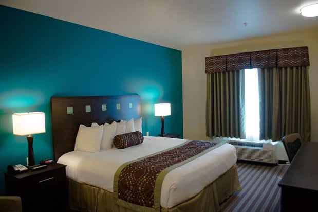 Images Best Western Plus DeSoto Inn & Suites
