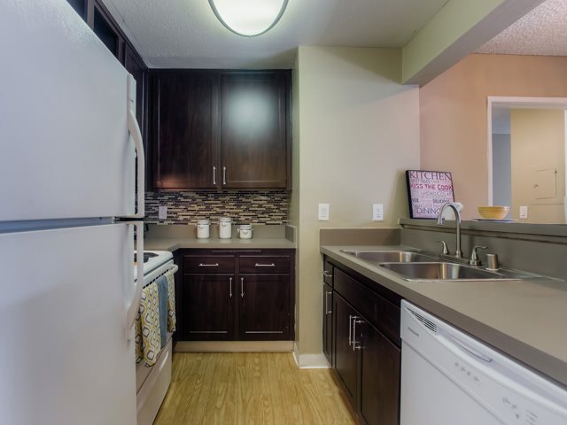 Fully Equipped Kitchen Cornerstone Apartments Canoga Park (747)239-5299