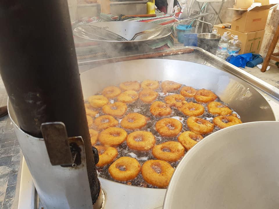 Buñolería Churrería El Contraste