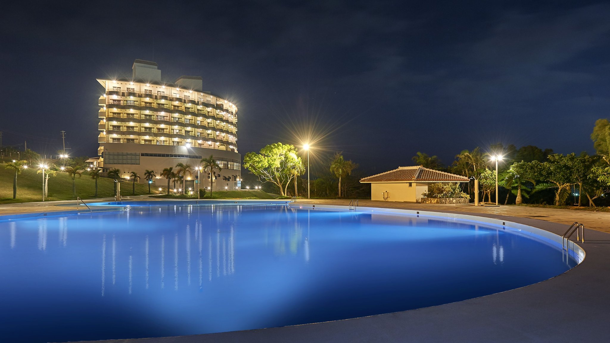 Images ANA Crowne Plaza Resort Okinawa Uruma Hills by IHG