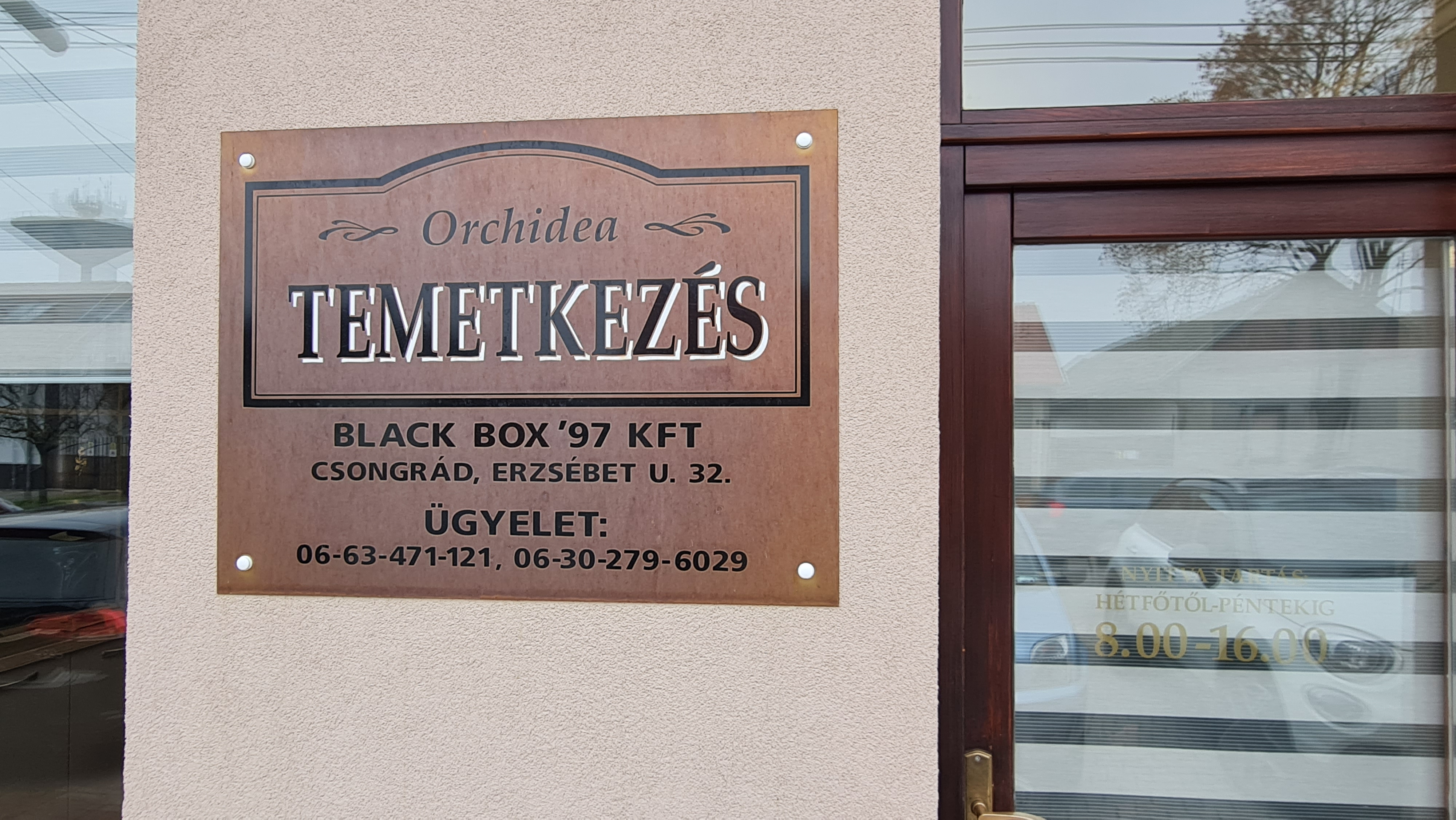 Images Orchidea Temetkezés  Black-Box 97 Kft.