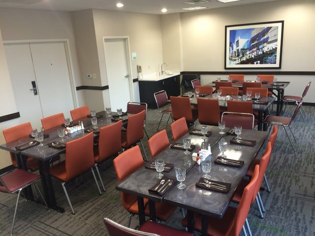 Images Holiday Inn Greensboro Coliseum by IHG