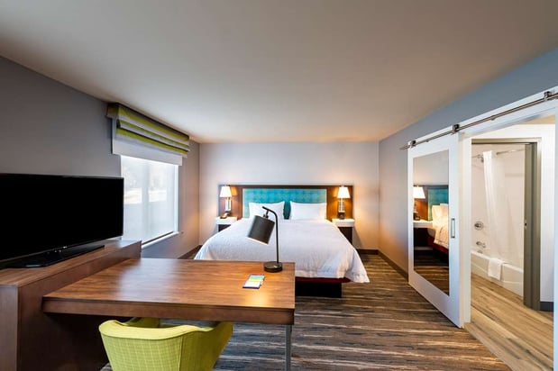 Images Hampton Inn & Suites Keller Town Center