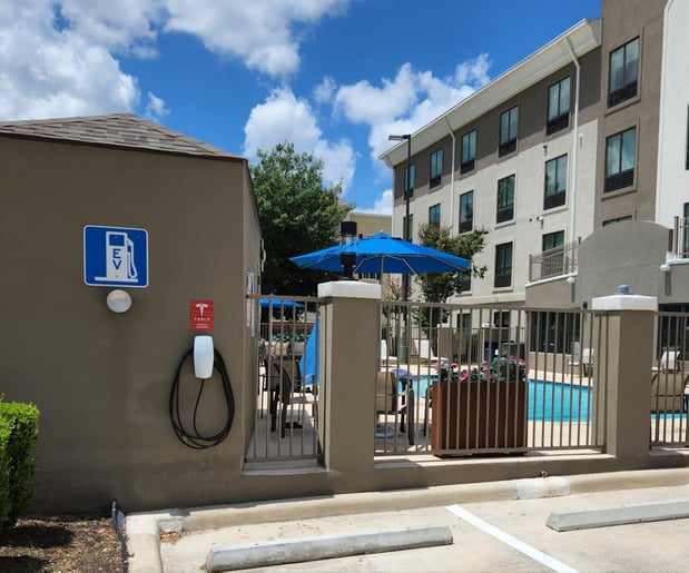 Images Holiday Inn Express & Suites San Antonio NW Near Seaworld by IHG