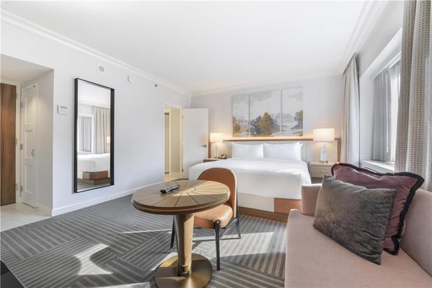 Images Capital Hilton