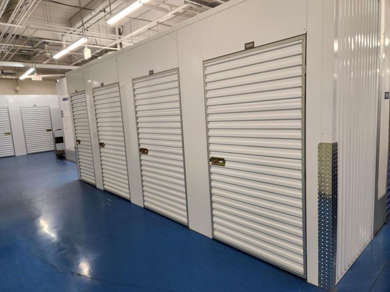 Images Extra Space Storage