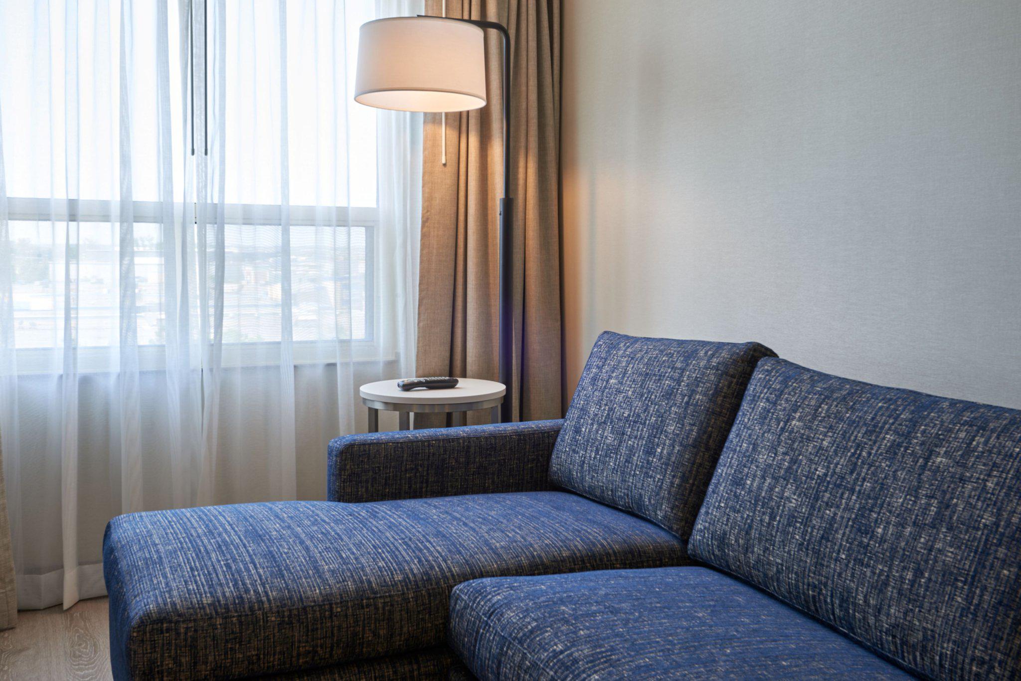 Images Holiday Inn & Suites Ottawa Kanata, an IHG Hotel