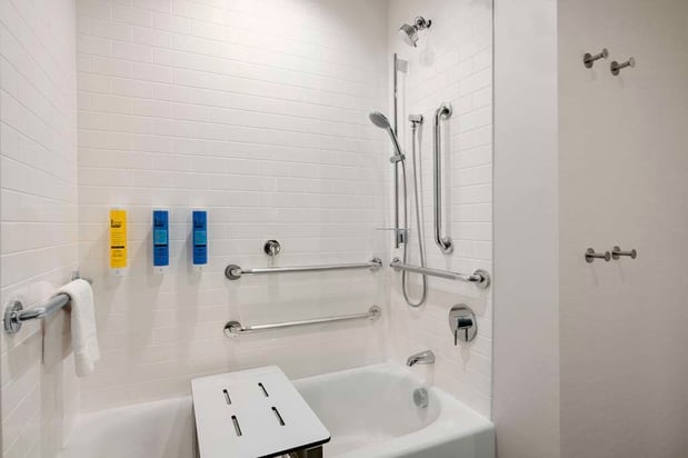 Images Tru by Hilton Charlotte Tyvola I-77