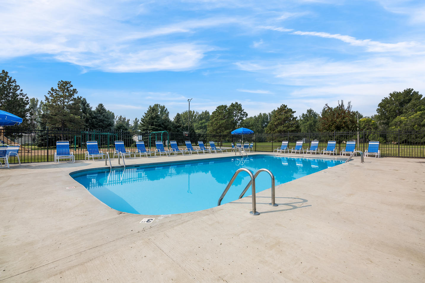 Tatley Meadows Community Pool