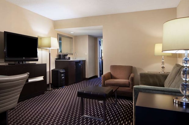 Images Embassy Suites by Hilton Houston Near the Galleria