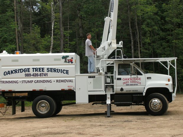 Images Oakridge Tree Service, LLC