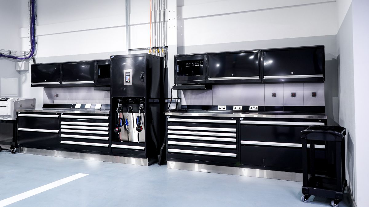 Stratstone Jaguar Land Rover Service Centre