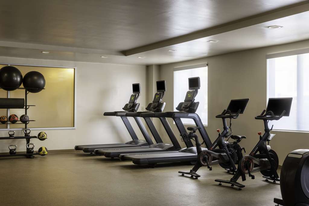 Hilton Garden Inn Queens/JFK Airport