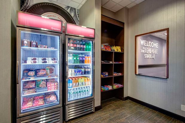 Images Hampton Inn & Suites Rockville Centre