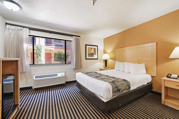 Images Best Western Plus Executive Inn & Suites