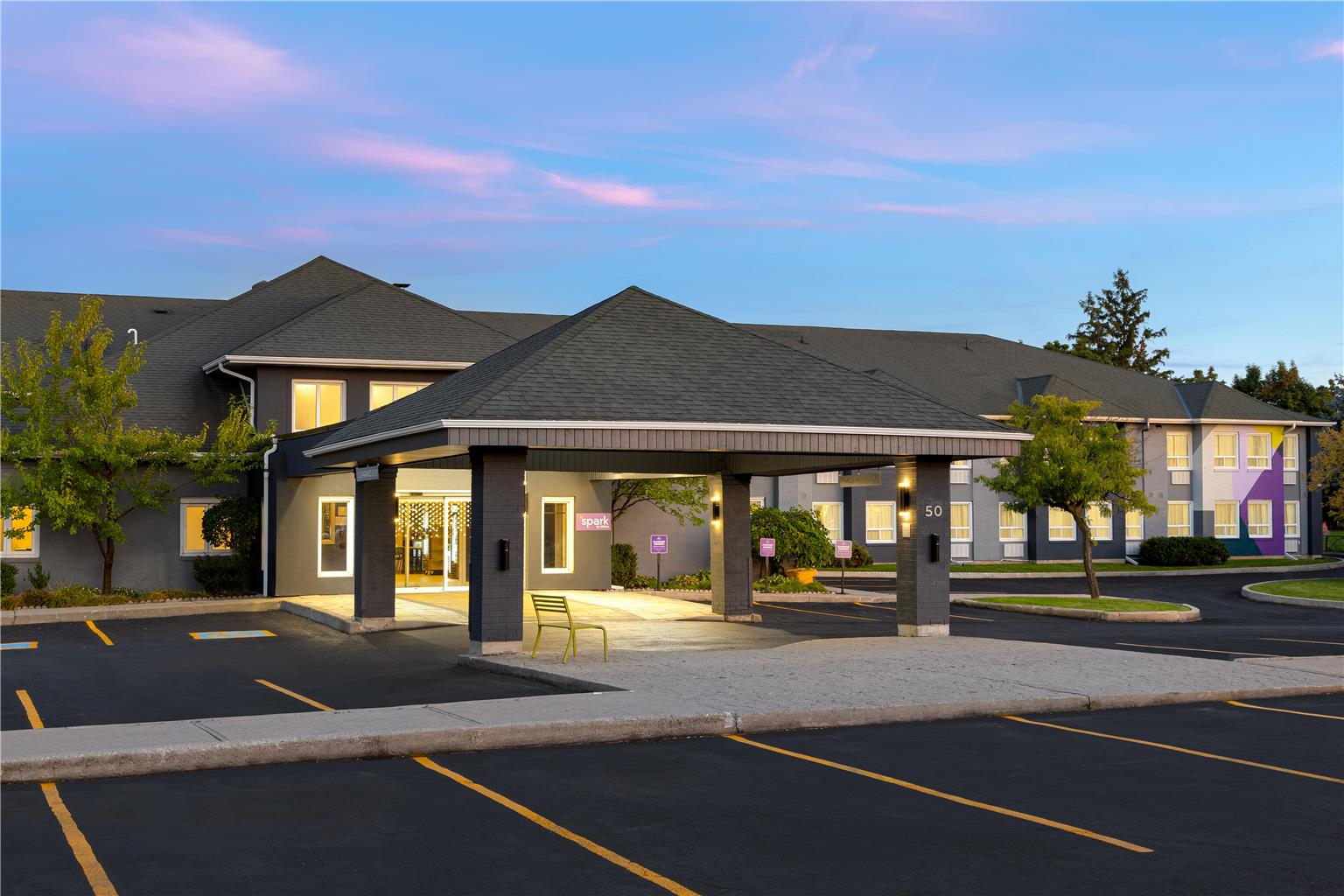 Images Spark by Hilton Toronto Mississauga