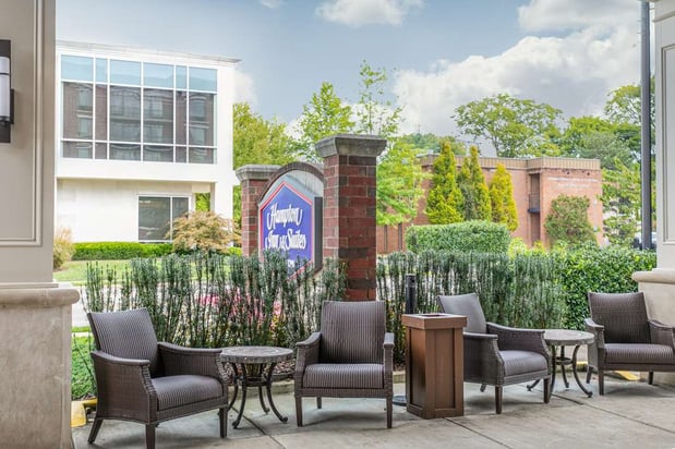 Images Hampton Inn & Suites Nashville-Green Hills