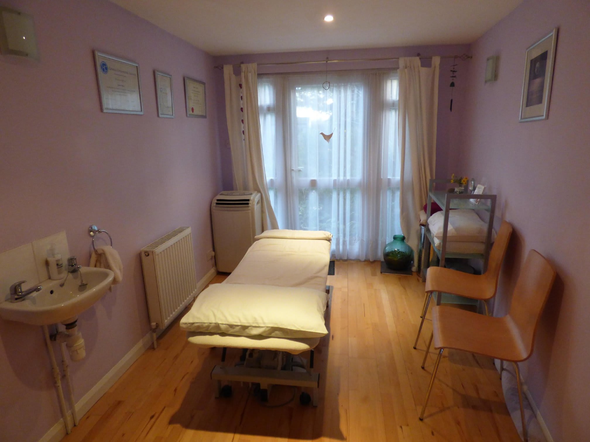 Janice Moss Osteopath Staines-Upon-Thames 07947 007711